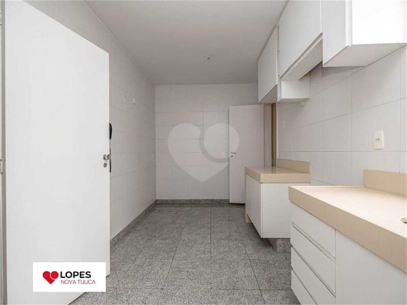 Apartamento à venda com 4 quartos, sendo 2 suítes, em Tijuca, Rio de Janeiro, RJ