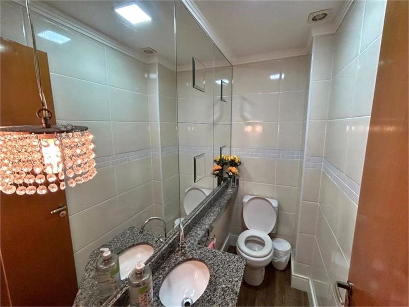 Apartamento Residencial à venda, Vila Guilhermina, Praia Grande - AP1374.