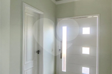 Sobrado para alugar com 3 quartos, sendo 1 suíte, em Altos do Jaraguá, Araraquara, SP
