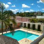 Casa à venda com 5 quartos, sendo 4 suítes,  no condomínio Parque Shambala, Atibaia - SP