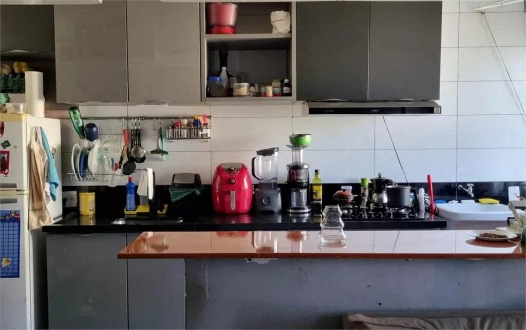 Apartamento à venda com 2 quartos em Parque Assunção, Taboão da Serra, SP