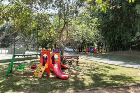 Casa à venda com 3 suítes no condomínio Villaggio Capriccio, Louveira - SP