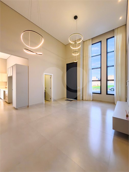 Casa à venda com 3 suítes no condomínio Residencial Dona Maria Candida, Indaiatuba - SP