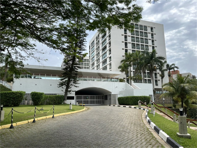 Apartamento à venda ou para alugar com 3 quartos, sendo 1 suíte,  em Enseada, Guarujá, SP