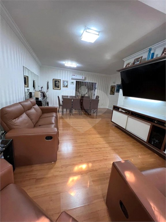 Apartamento à venda com 3 quartos, sendo 1 suíte, em Santa Cecília, São Paulo, SP