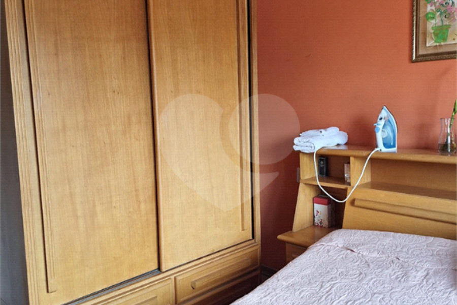 Sobrado à venda com 3 quartos, sendo 1 suíte, em Vila Irmãos Arnoni, São Paulo, SP