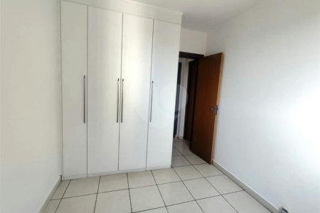 Apartamento à venda com 2 quartos em Sítio Pinheirinho, São Paulo, SP