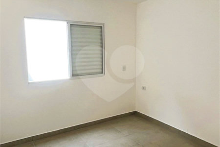 Sobrado à venda com 3 quartos, sendo 1 suíte,  em Vila Tiradentes, São Paulo, SP