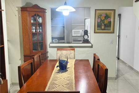 Casa à venda com 2 quartos, sendo 1 suíte, em Jardim das Acácias, São Paulo, SP
