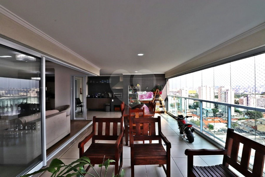 Apartamento à venda com 3 suítes em Santa Teresinha, São Paulo, SP