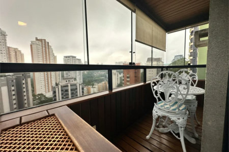 Apartamento à venda com 4 quartos, sendo 3 suítes, em Vila Andrade, São Paulo, SP