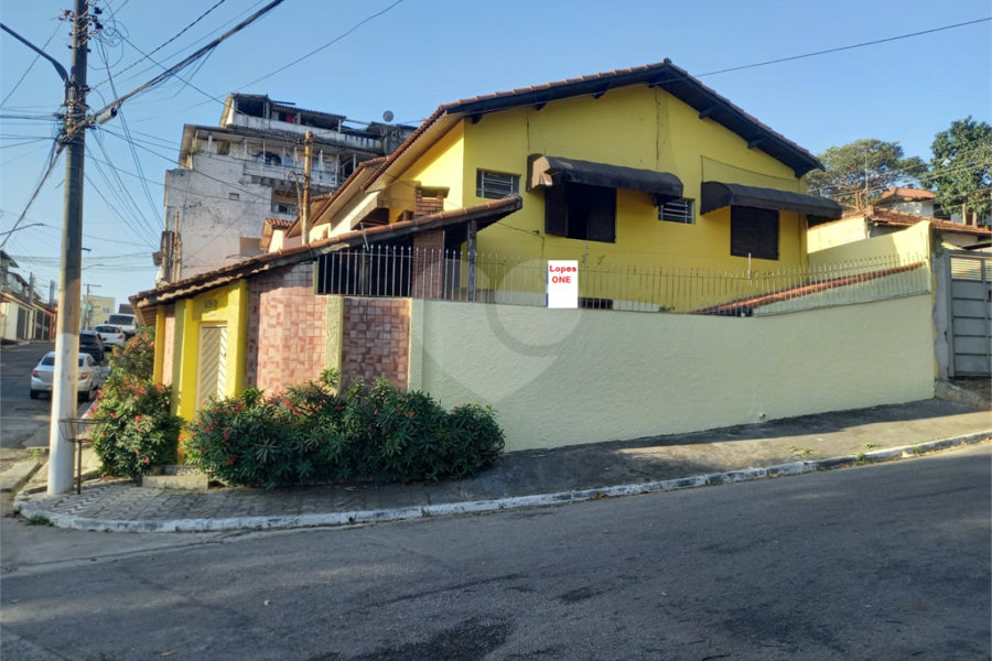 Sobrado à venda com 3 quartos, sendo 1 suíte,  em Tremembé, São Paulo, SP