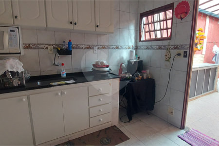 Casa à venda com 2 quartos, sendo 1 suíte, em Vila Jardini, Sorocaba, SP