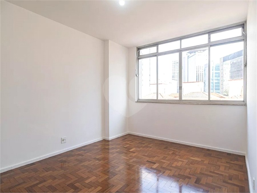 Apartamento à venda com 4 quartos, sendo 1 suíte, em Pinheiros, São Paulo, SP