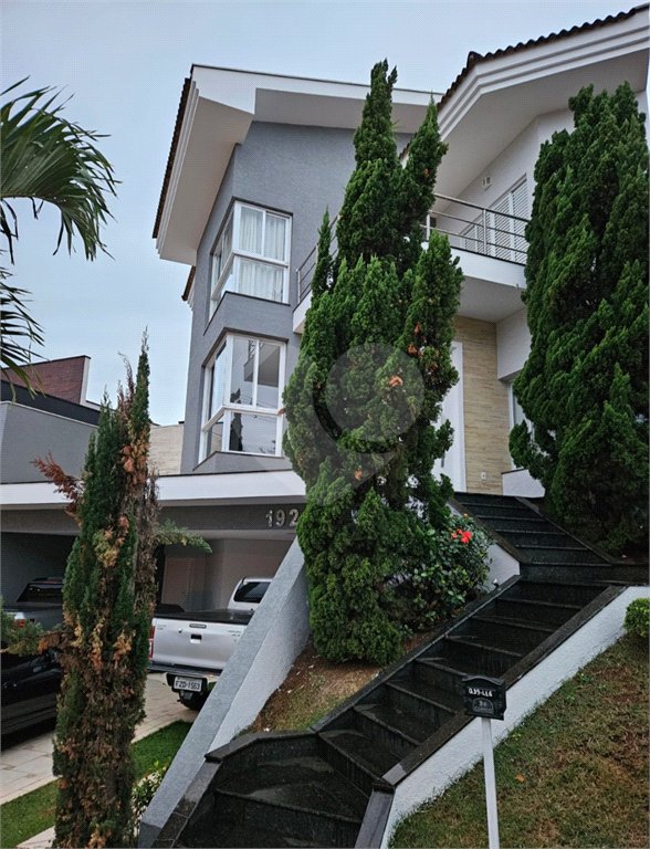 Casa à venda com 4 quartos, sendo 2 suítes,  no condomínio Golden Park Alpha, Sorocaba - SP