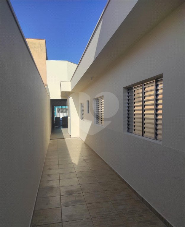 Casa à venda com 3 quartos, sendo 1 suíte,  em Jardim Santa Marta, Salto, SP