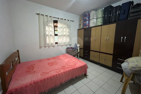 Casa em condomínio à venda com 3 quartos, sendo 1 suíte,  no Centro, Bom Jesus dos Perdões, SP