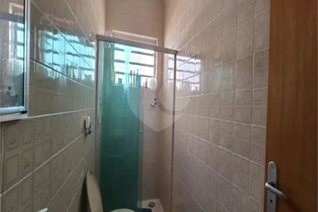 Casa Térrea à venda ou para alugar com 5 quartos, sendo 1 suíte, em Vila Vitório Mazzei, São Paulo, SP