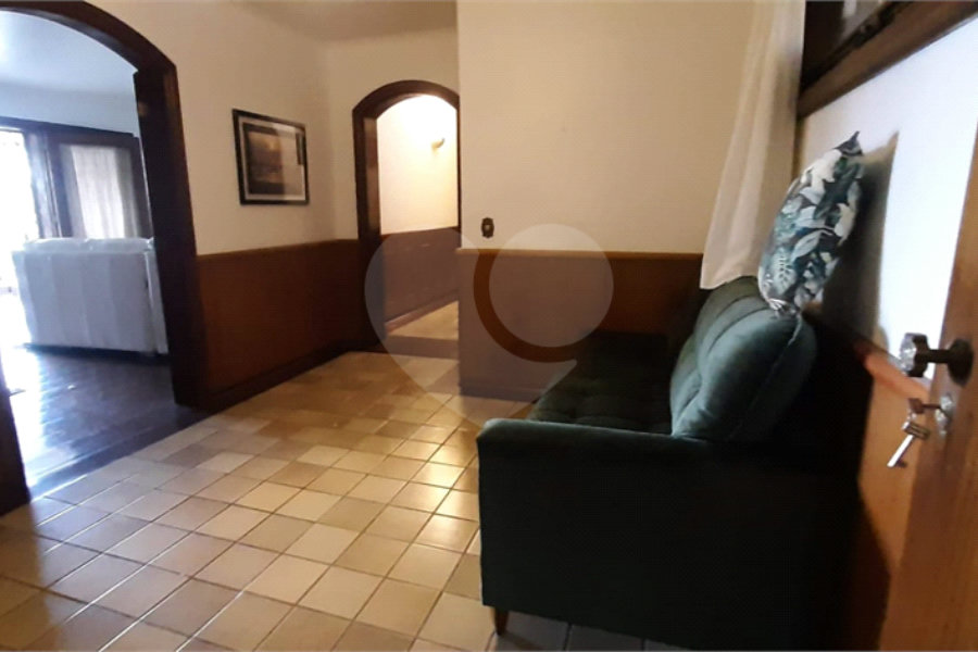 Casa à venda com 6 quartos, sendo 5 suítes, em Roseira, Mairiporã, SP