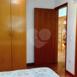 Sobrado à venda com 4 quartos, sendo 2 suítes,  em Vila Gilda, Santo André, SP