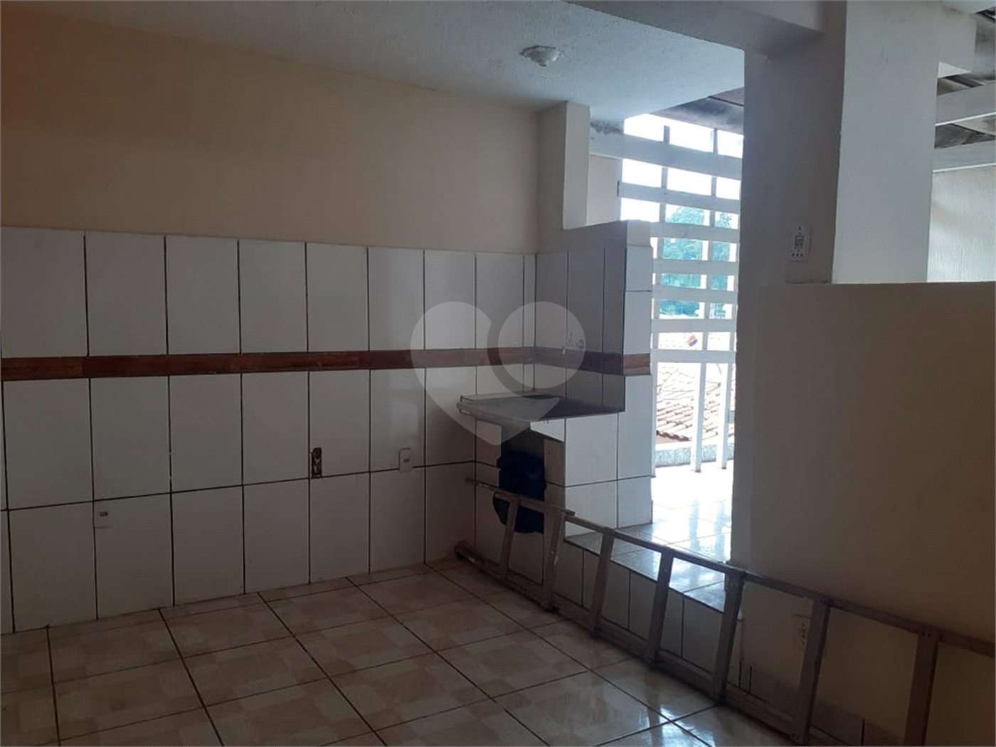 Sobrado à venda com 6 quartos, sendo 1 suíte,  em Jardim Las Vegas, Guarulhos, SP