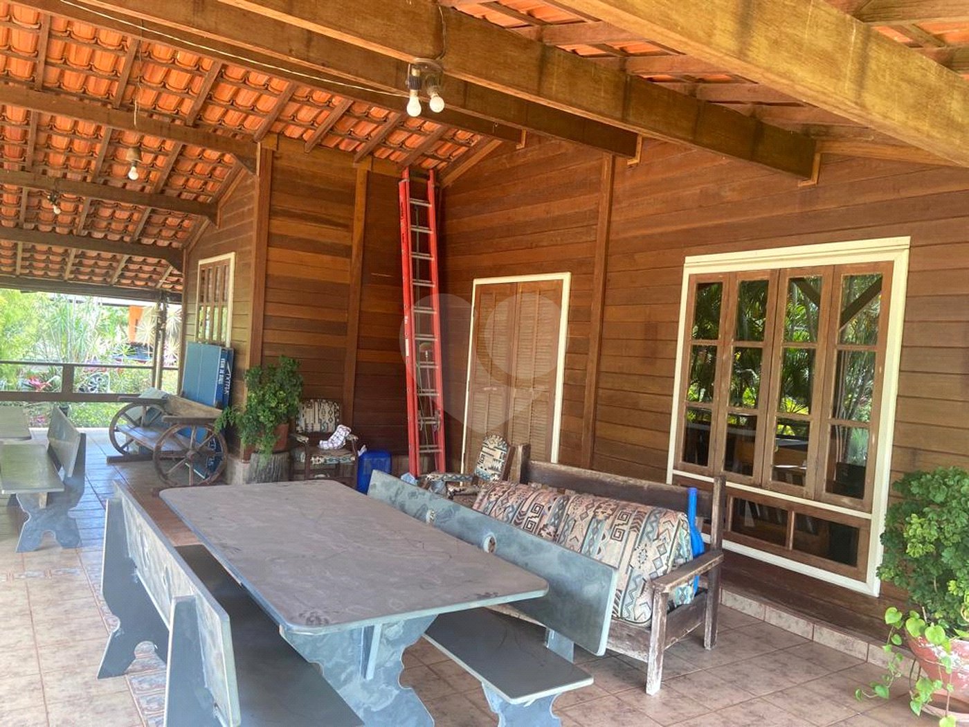 Casa à venda com 3 quartos, sendo 1 suíte,  no Centro, Araçoiaba da Serra, SP