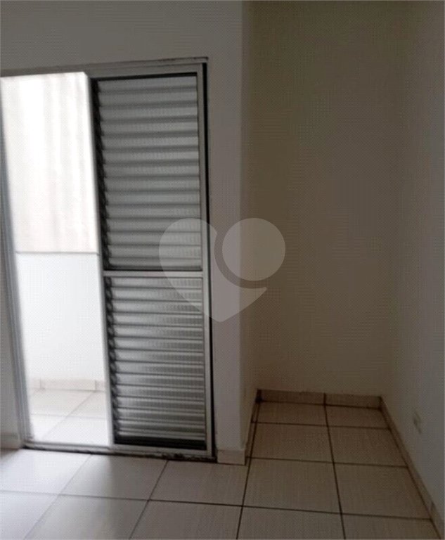 Sobrado à venda com 3 quartos, sendo 1 suíte, em Jardim Las Vegas, Santo André, SP