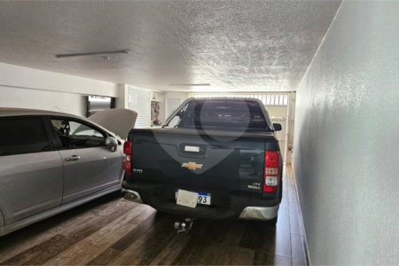 Sobrado à venda com 3 quartos, sendo 1 suíte,  em Vila Regente Feijó, São Paulo, SP