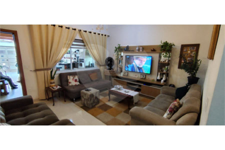 Casa Térrea à venda com 3 quartos, sendo 1 suíte, em Vila Maria Helena, Indaiatuba, SP