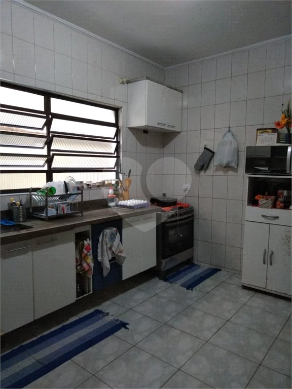 Sobrado à venda com 3 quartos, sendo 1 suíte, em Chora Menino, São Paulo, SP