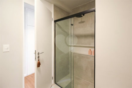 Apartamento à venda com 2 quartos, sendo 1 suíte,  em Vila Olímpia, São Paulo, SP
