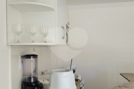 Apartamento à venda com 1 suíte em Taperapuan, Porto Seguro, BA