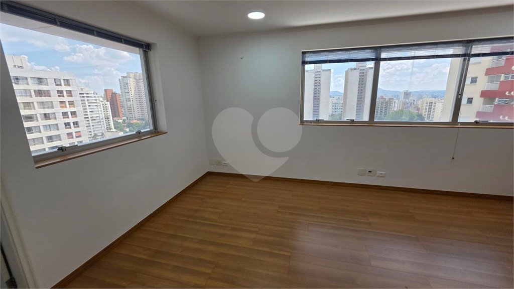 Sala à venda em Perdizes, São Paulo, SP