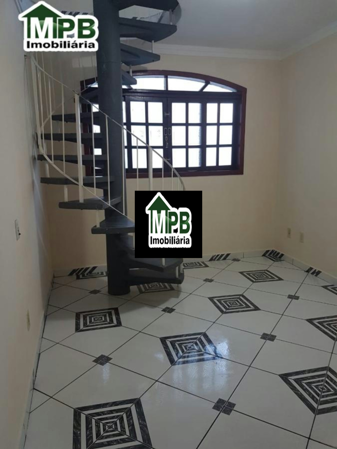 Sobrado à venda com 2 quartos, sendo 1 suíte, em Jardim Santa Luiza, Sorocaba, SP