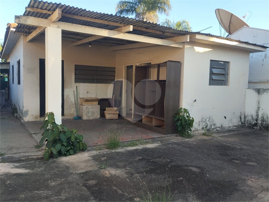 Casa Térrea à venda com 3 quartos, sendo 1 suíte, em Vila Xavier (vila Xavier), Araraquara, SP