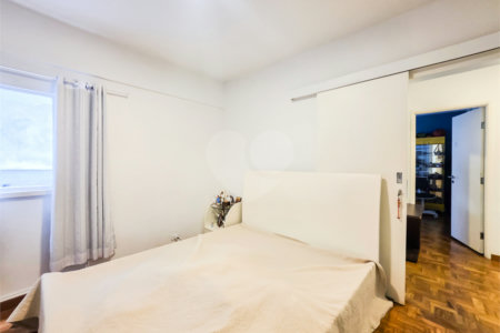 Apartamento à venda com 3 quartos, sendo 1 suíte, em Jardim Paulista, São Paulo, SP