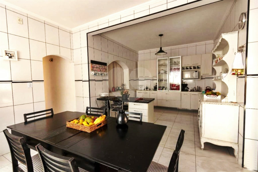 Sobrado à venda com 3 quartos, sendo 1 suíte, em Vila Nova Cachoeirinha, São Paulo, SP