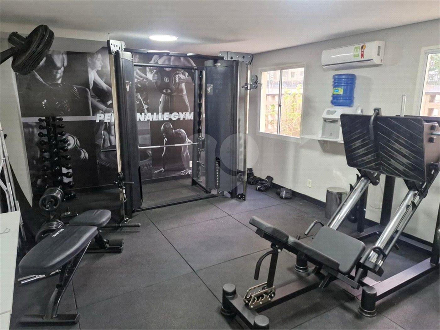Apartamento à venda com 2 quartos, sendo 1 suíte, em Parque Maria Domitila, São Paulo, SP