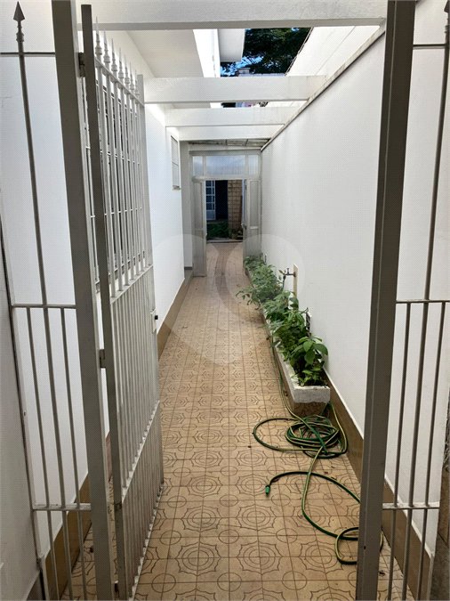 Sobrado para alugar com 4 quartos, sendo 2 suítes, em Brooklin Paulista, São Paulo, SP
