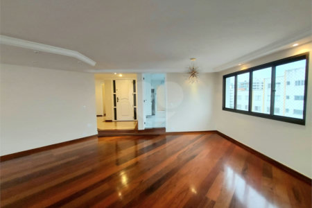 Apartamento à venda com 3 quartos, sendo 1 suíte, em Sumaré, São Paulo, SP