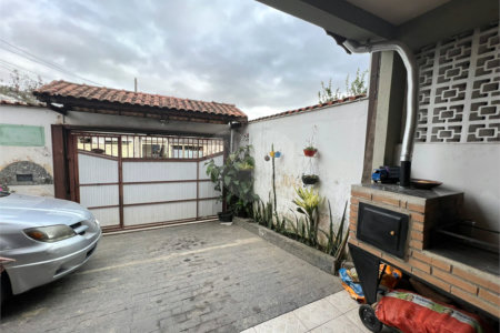 Casa à venda com 4 quartos, sendo 1 suíte,  em Jardim Ponte Grande, Mogi das Cruzes, SP