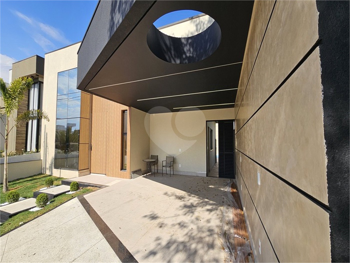 Casa à venda com 3 suítes no condomínio Residencial Milano, Indaiatuba - SP