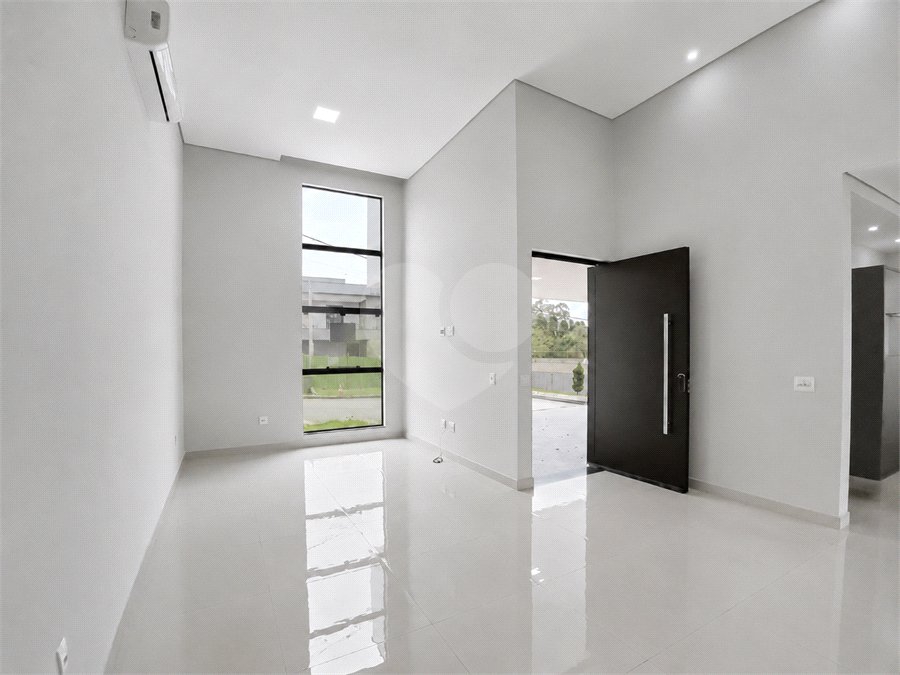 Casa à venda com 3 suítes no condomínio Renaissance, Sorocaba - SP