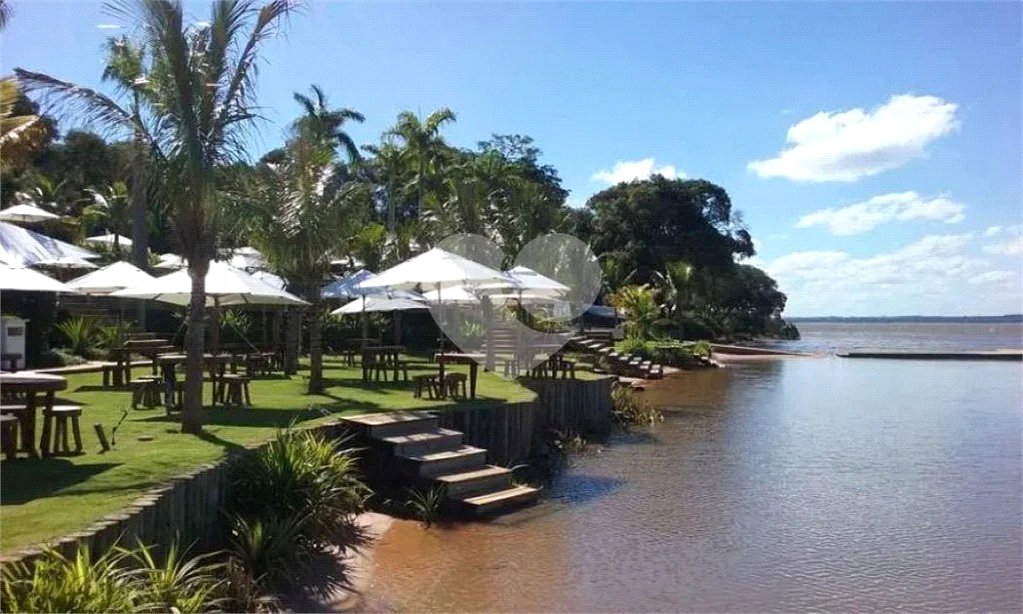 Casa à venda no condomínio Riviera de Santa Cristina Xiii, Paranapanema - SP