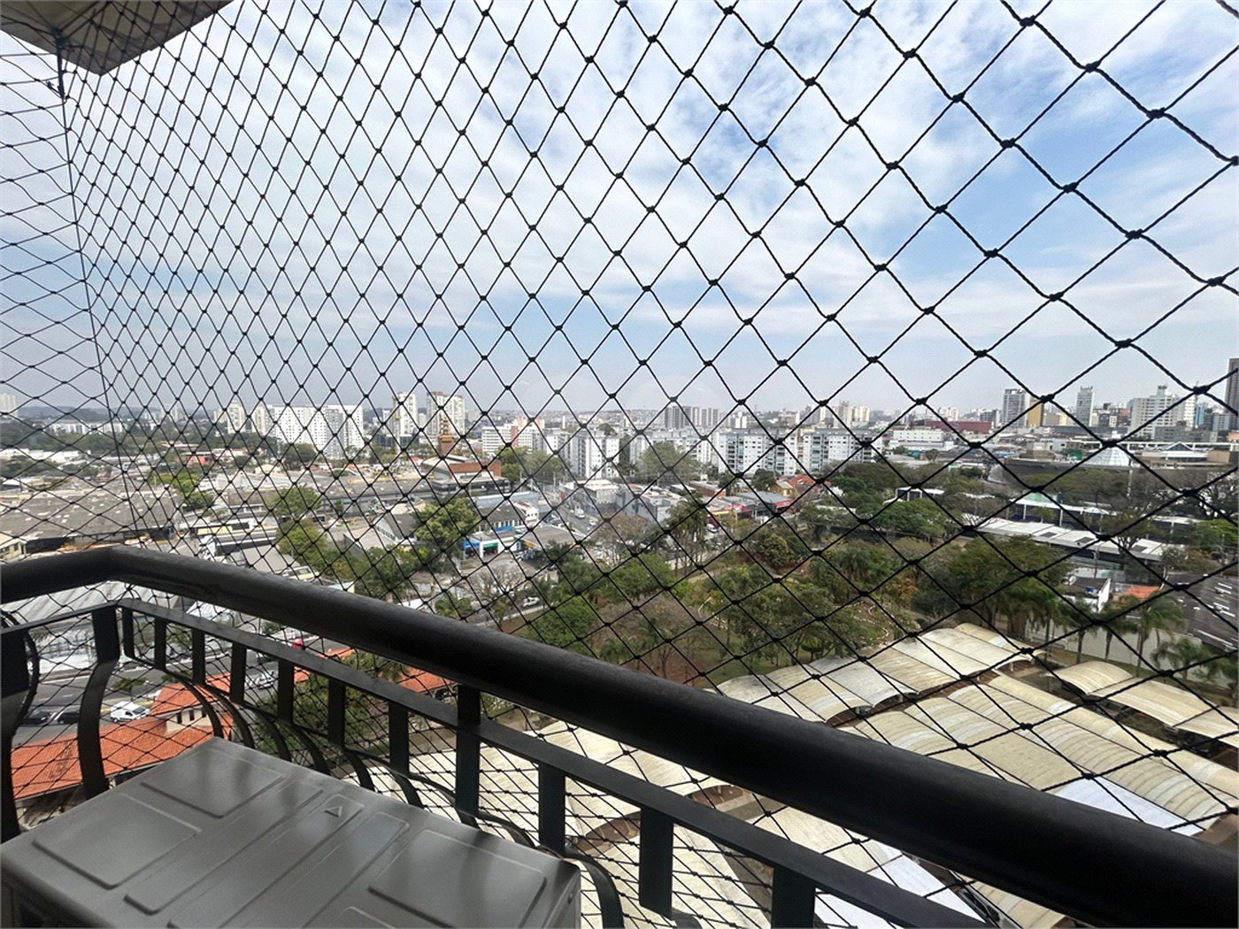 Apartamento à venda com 3 quartos, sendo 2 suítes, em Alto da Boa Vista, São Paulo, SP