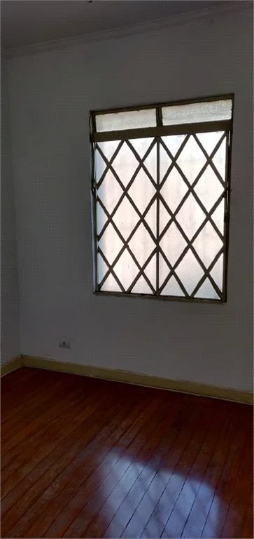 Casa à venda com 3 quartos em Água Branca, São Paulo, SP