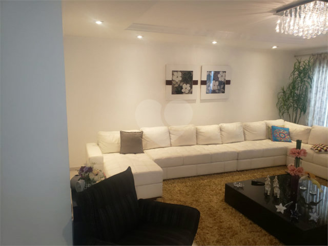 Casa à venda com 4 suítes em Santana, São Paulo, SP