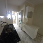 Apartamento à venda com 3 quartos, sendo 1 suíte,  em Vila Olímpia, São Paulo, SP