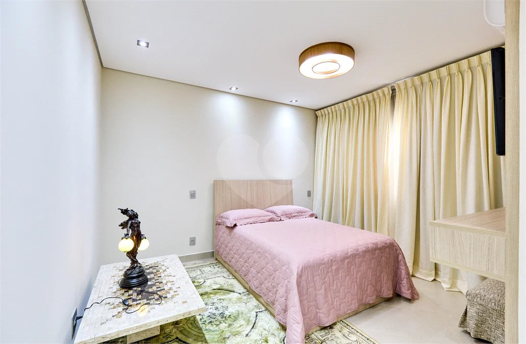 Apartamento à venda com 3 suítes em Jardim Marajoara, São Paulo, SP