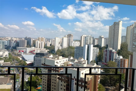Apartamento à venda ou para alugar com 4 quartos, sendo 1 suíte,  em Vila Andrade, São Paulo, SP